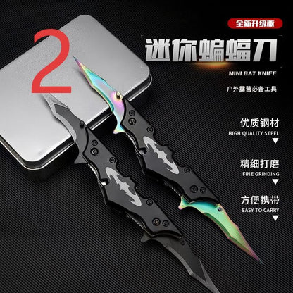 Batman-style knuckle-duster knife